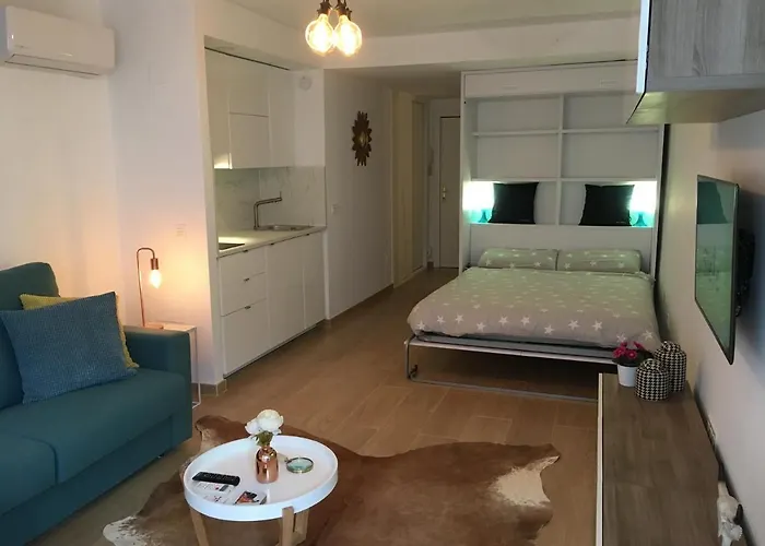 La Roca Chica First Line Beach Bajondillo Nice & Cosy Studio Apartment