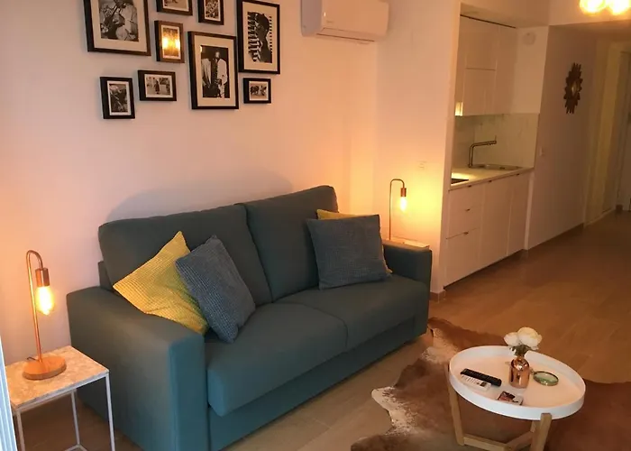 La Roca Chica First Line Beach Bajondillo Nice & Cosy Studio Apartment